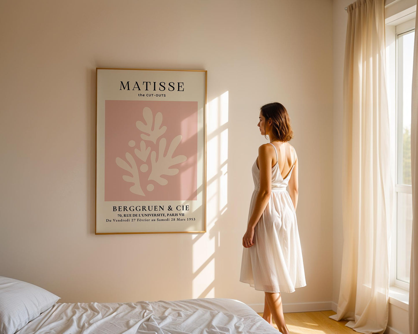 Frame Mockup with Person, Frame Mockup Bedroom, Vertical Frame Mockup Bedroom, Glass Reflection Mockup, PSD Smart Object
